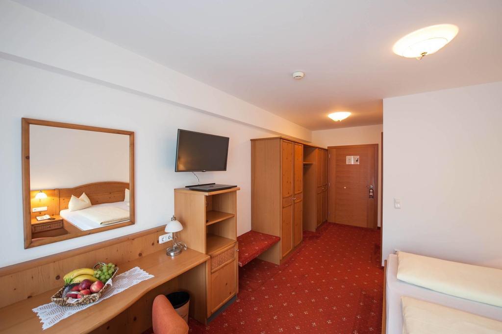 Hotel Juchhof Lermoos Εξωτερικό φωτογραφία